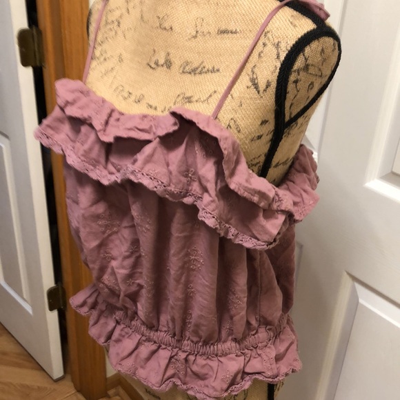 American Eagle New with tag Ruffled NWOT Top Collection👚 - Picture 2 of 5